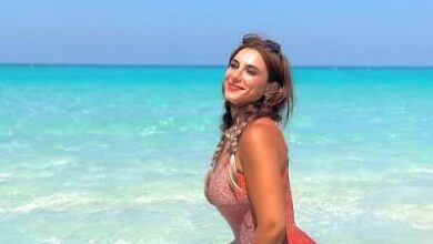 إطلالات جريئة ورسائل رومانسية