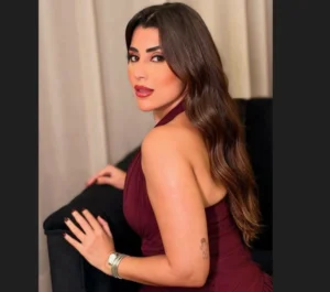 أيتن عامر تخطف الأنظار
