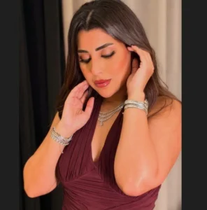 أيتن عامر تخطف الأنظار