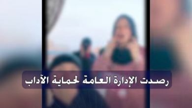 فتاة ووالدتها في المطرية