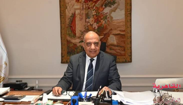 محمود عصمت، وزير الكهرباء